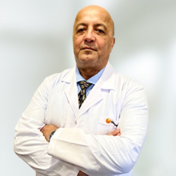 Specialist Dr. Nusret Pusat
