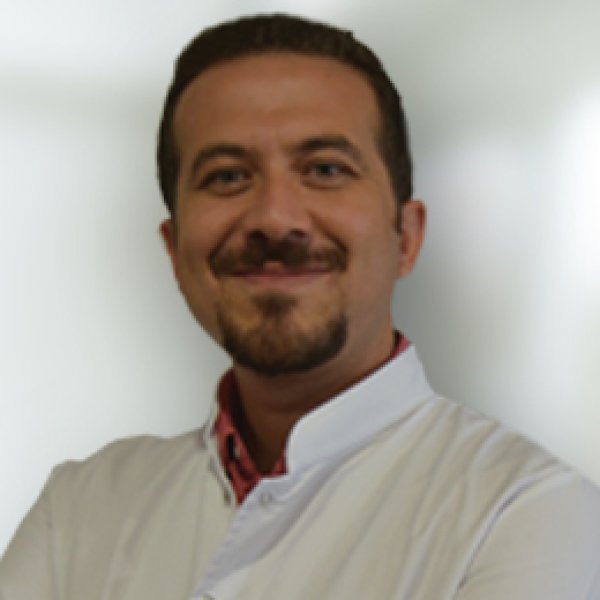 Op. Dr. Bayram Gülpamuk