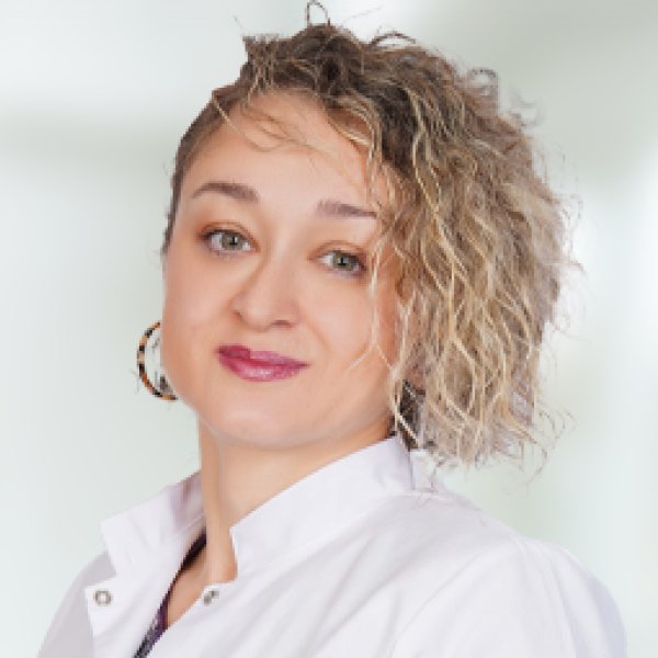 Specialist Dr. Ezgi Denizci